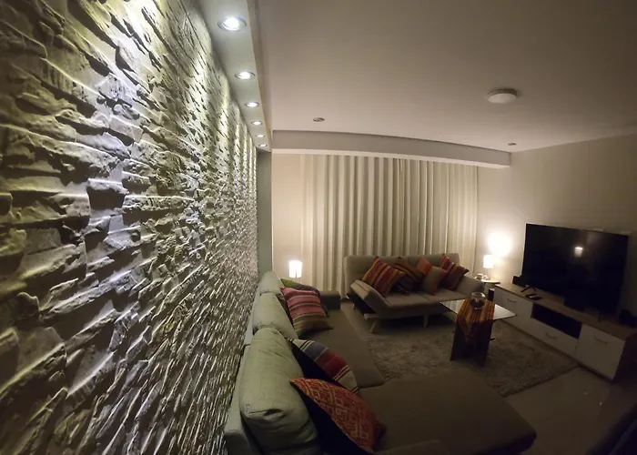 Residencial Chavez Concha / Appartement *