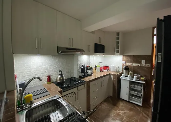 Residencial Chavez Concha / Appartement